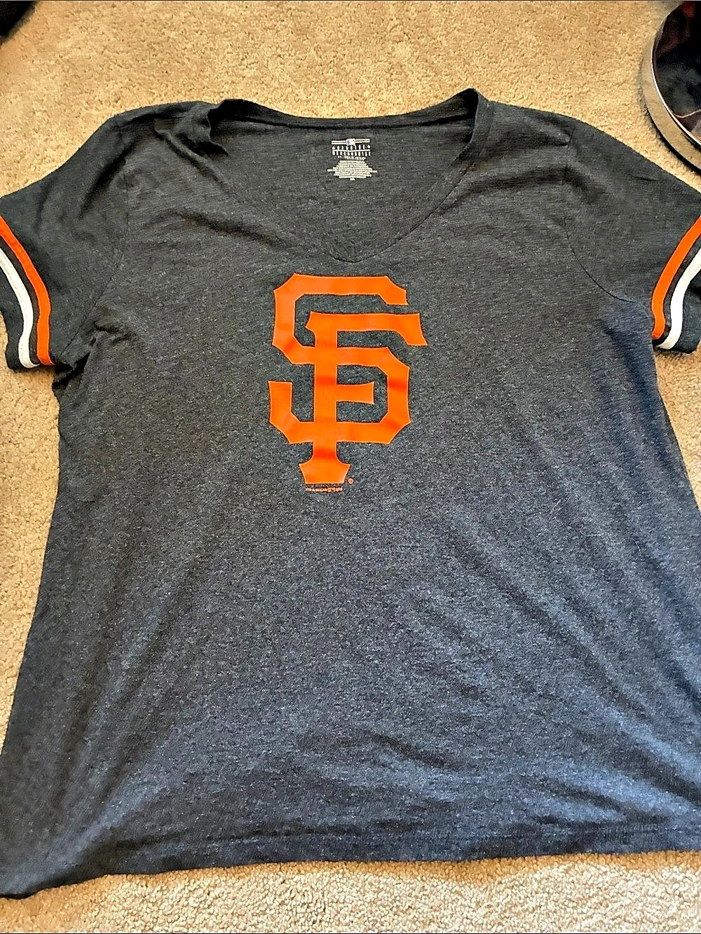 Nike MLB San Francisco Giants Gray Orange Tee women’s v neck xxl